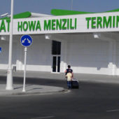 В Туркменистане разрешено вывозить валюту